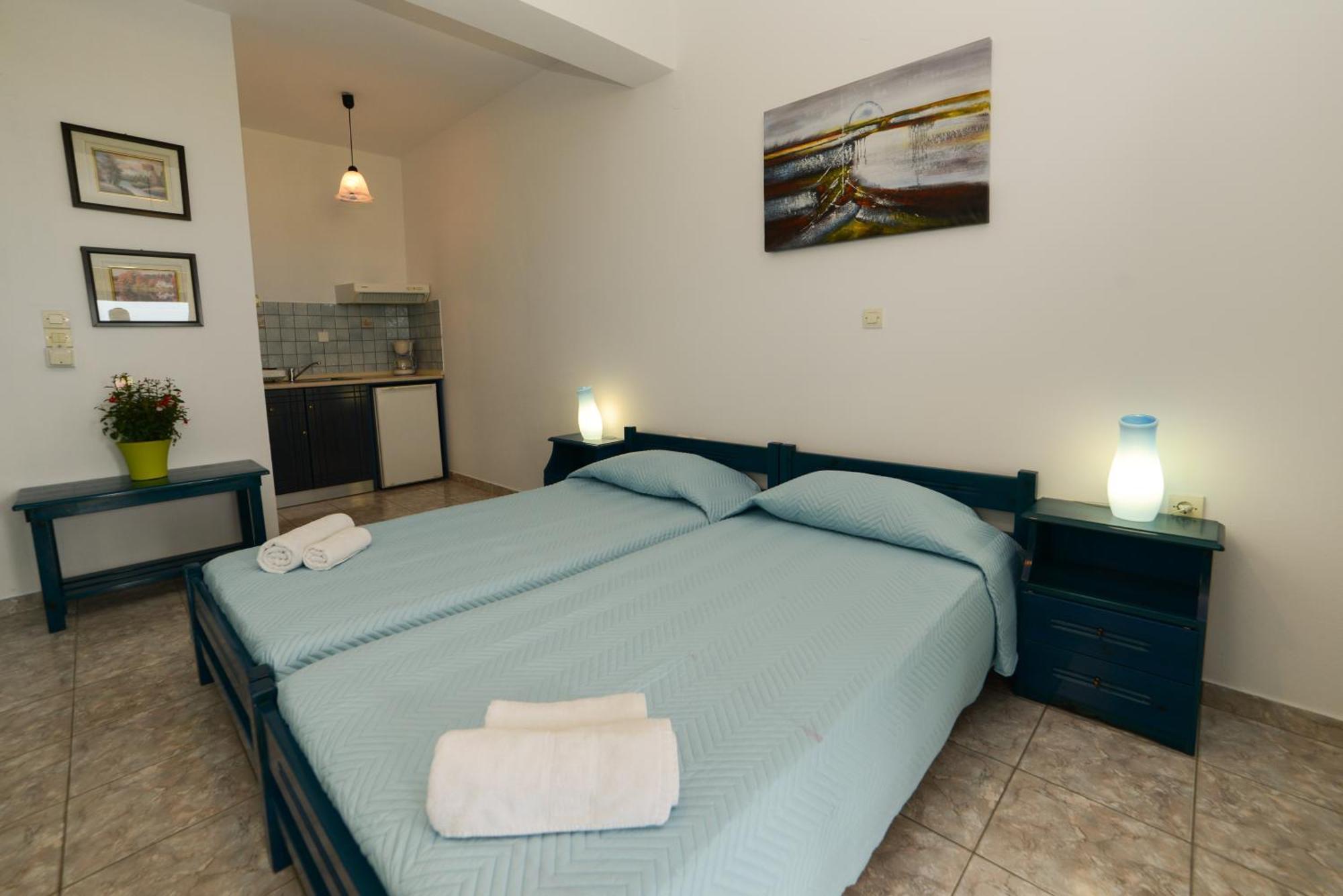 Hotel Dina - Ξενοδοχείο Ντινα プラティ 部屋 写真