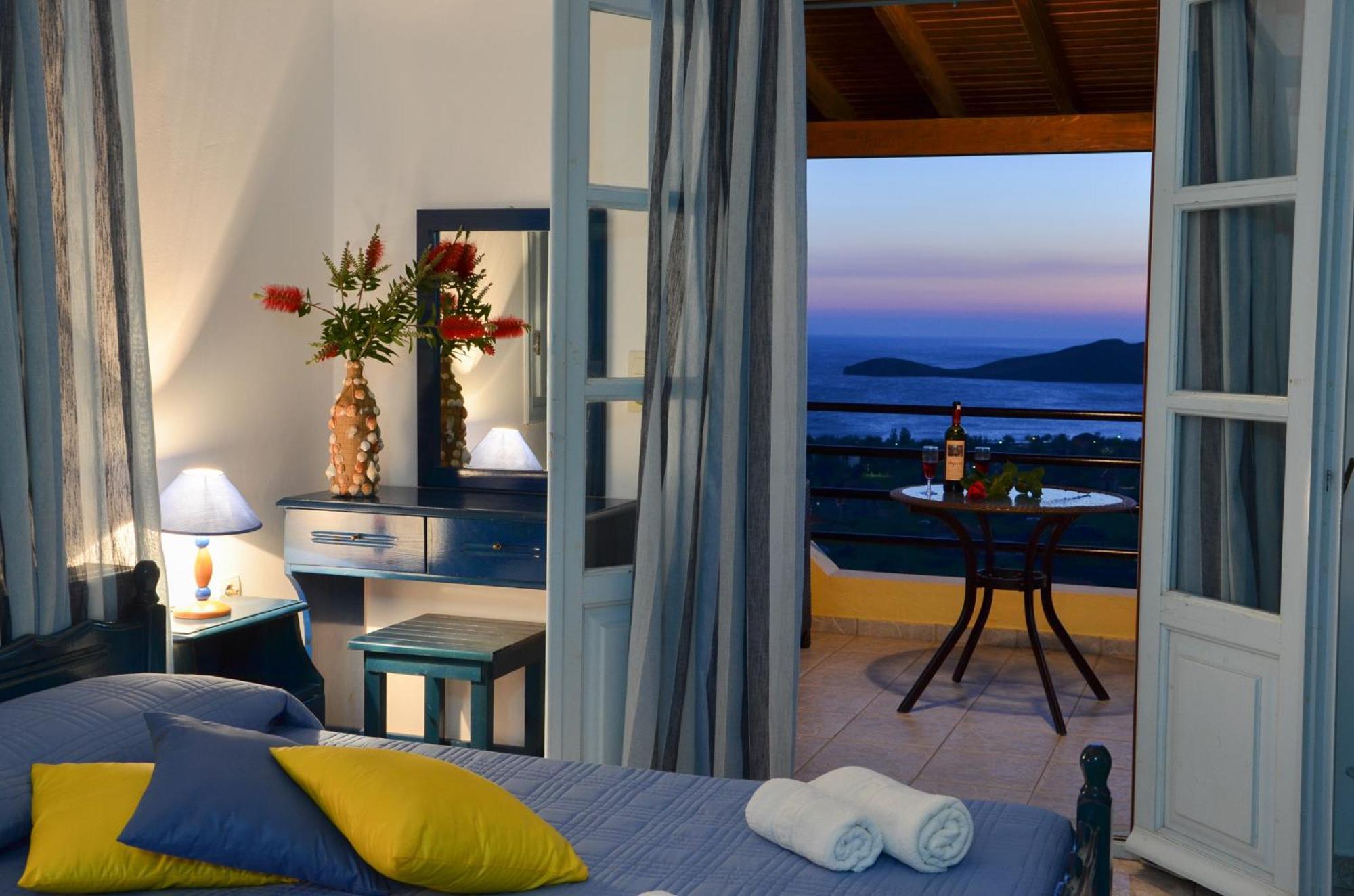 Hotel Dina - Ξενοδοχείο Ντινα プラティ 部屋 写真
