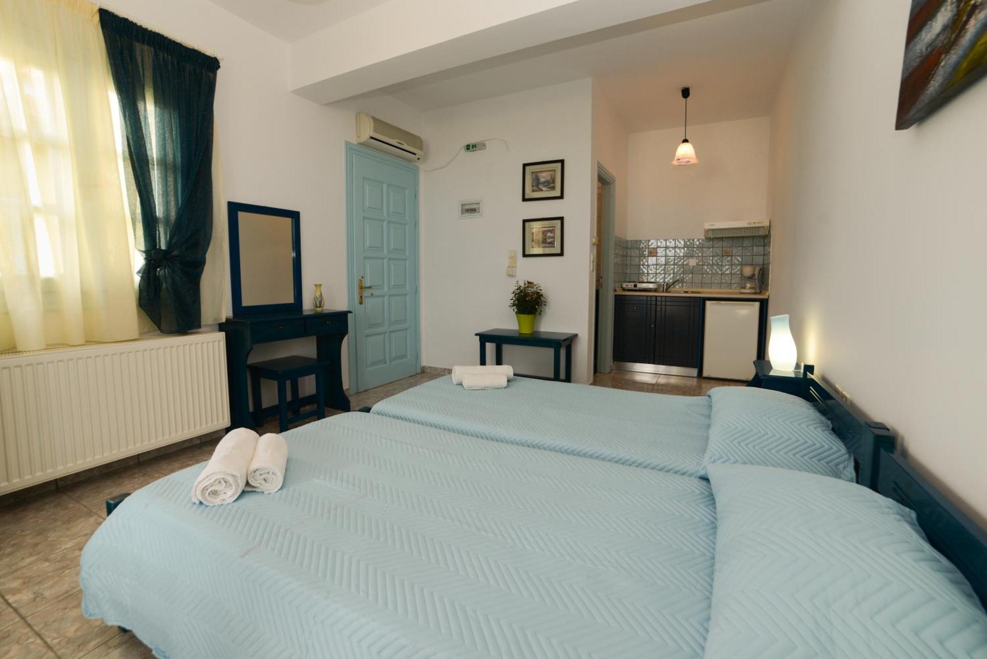 Hotel Dina - Ξενοδοχείο Ντινα プラティ 部屋 写真